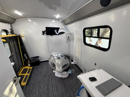 Mobile Dental Unit view 3